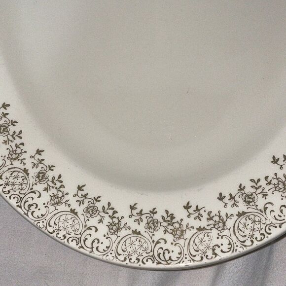 Two Edwin M Knowles serving dishes - Picture 4 of 13